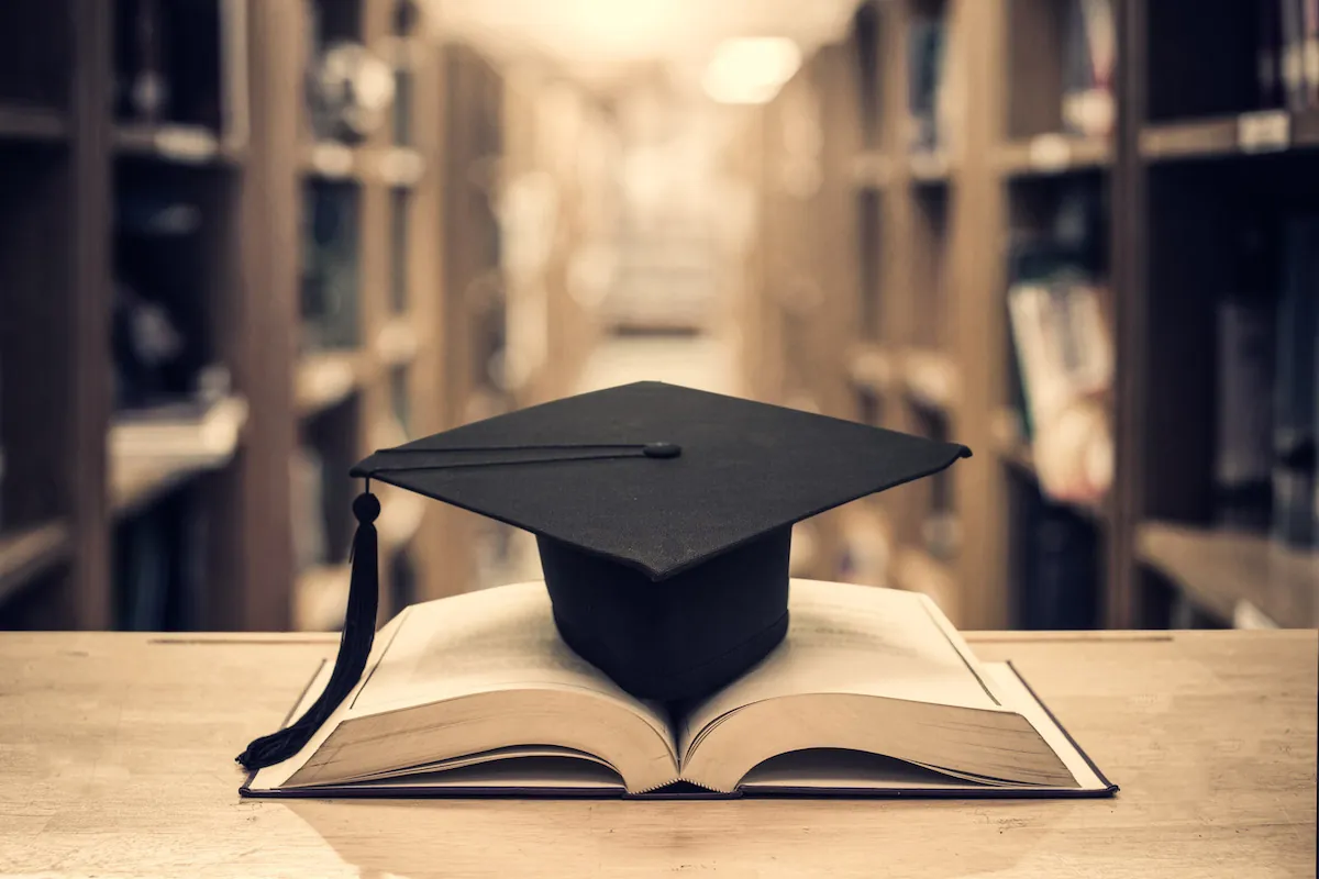 Diplomarbeit Screiben Lassen